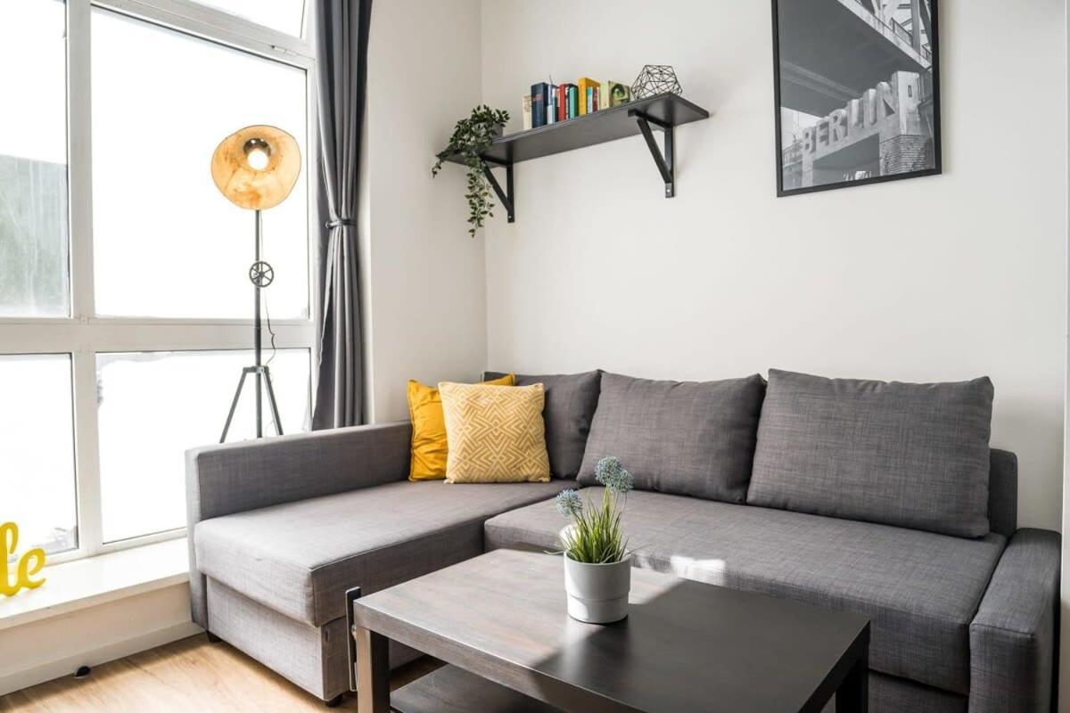 Industrial Loft In Berlin Mitte Apartment Exterior foto
