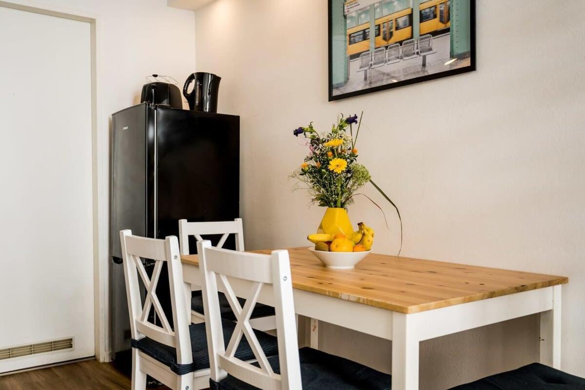 Industrial Loft In Berlin Mitte Apartment Exterior foto