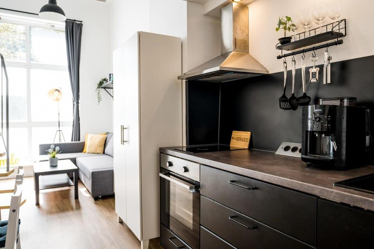 Industrial Loft In Berlin Mitte Apartment Exterior foto